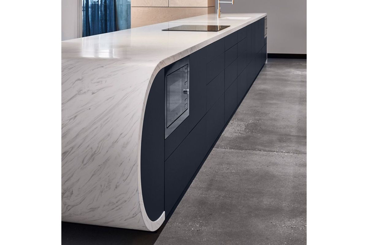 Distinctive Surfaces – MEGANITE